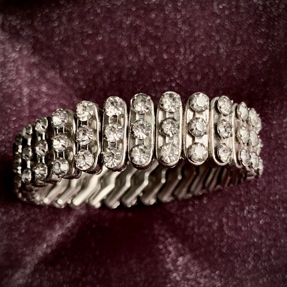 VINTAGE Rhinestone Expansion Bracelet - Picture 2 of 7
